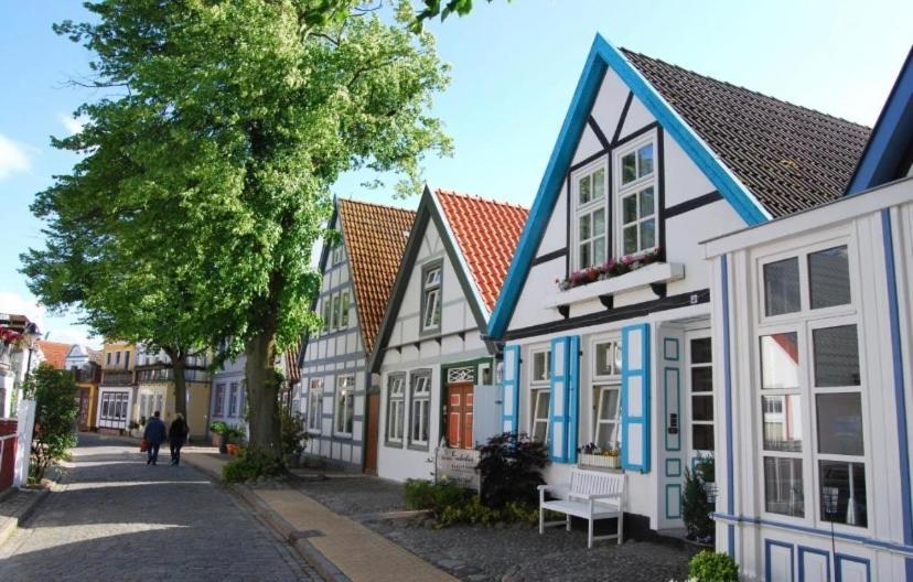 Birnbom Warnemuende Apartment Rostock Exterior photo